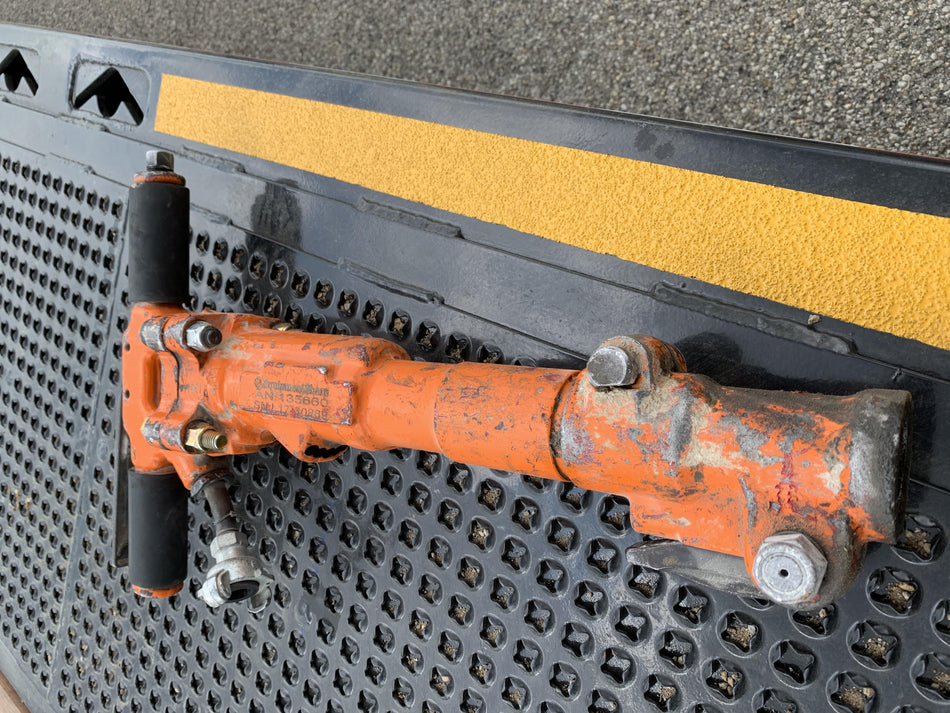 2021 MICHIGAN PNEUMATIC MP-30-1