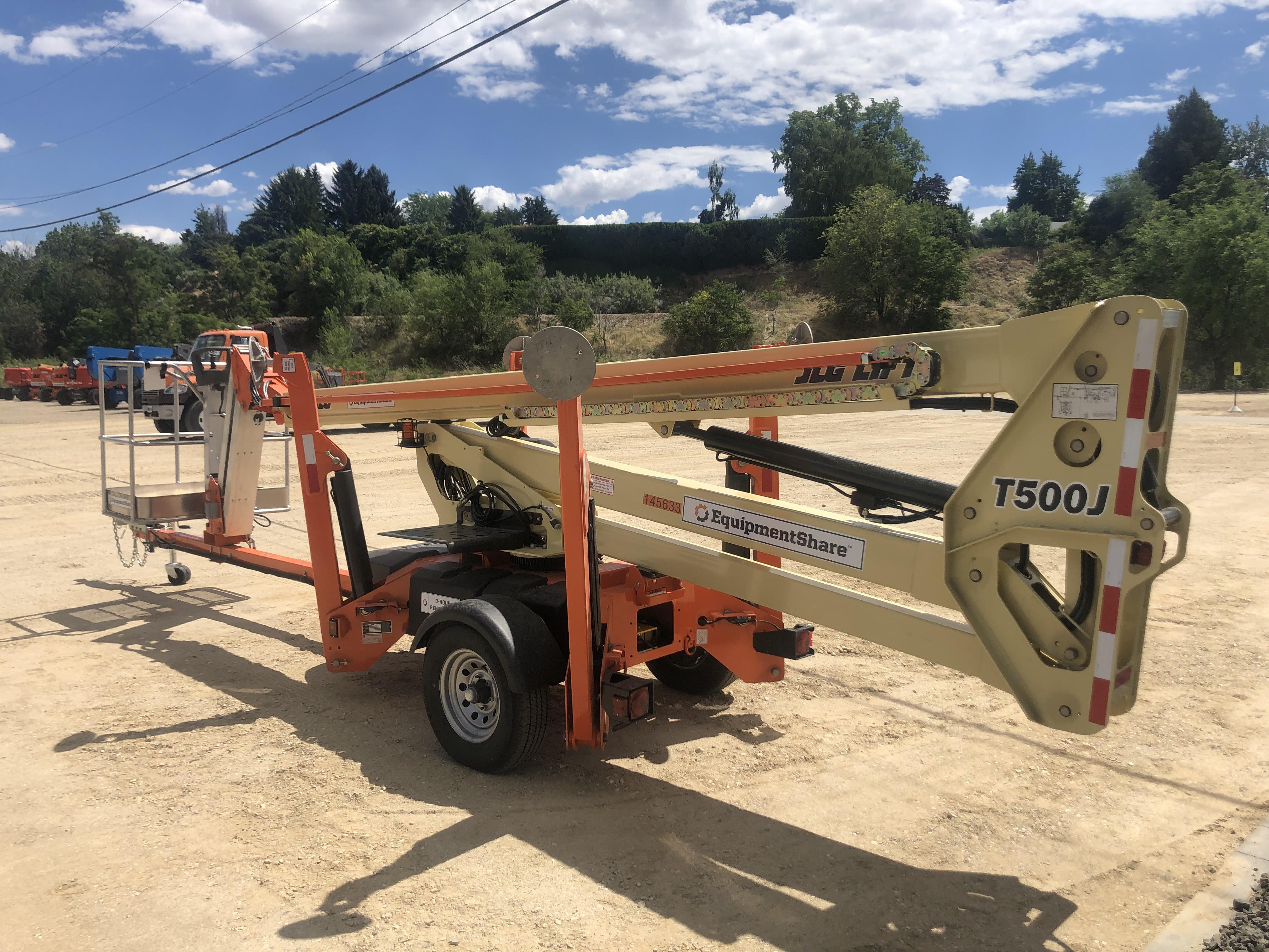 2021 JLG T500J