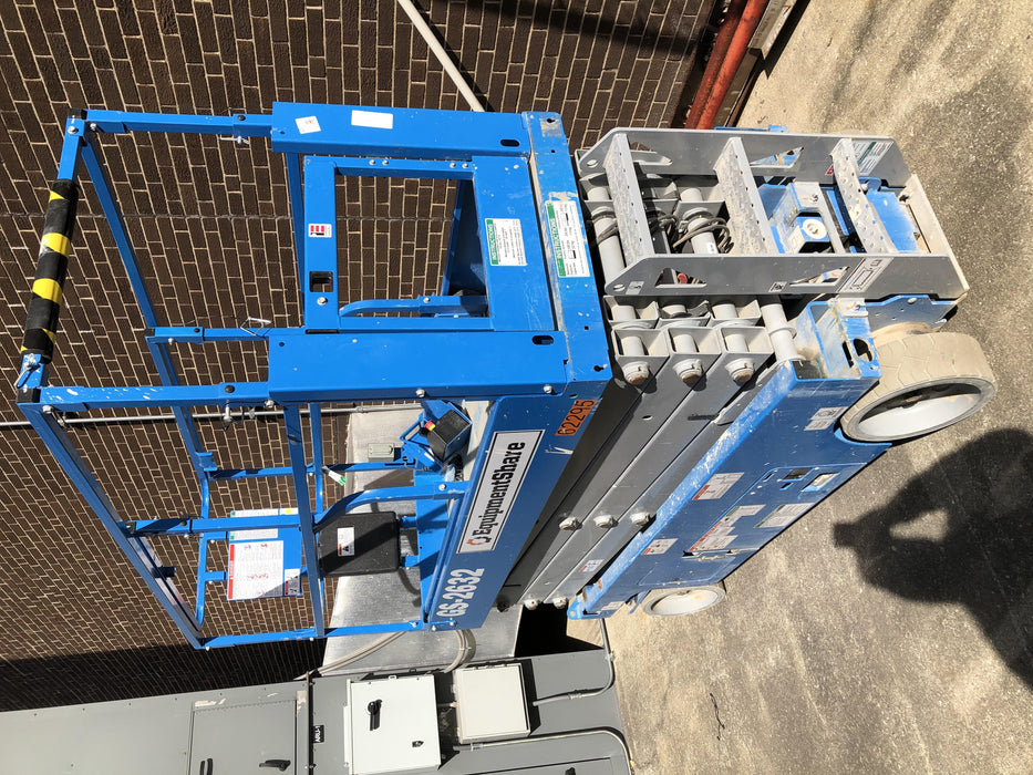 2020 Genie GS-2632 Solid Non Marking Tires, Folding Rails with half-height swing gate , Beacon