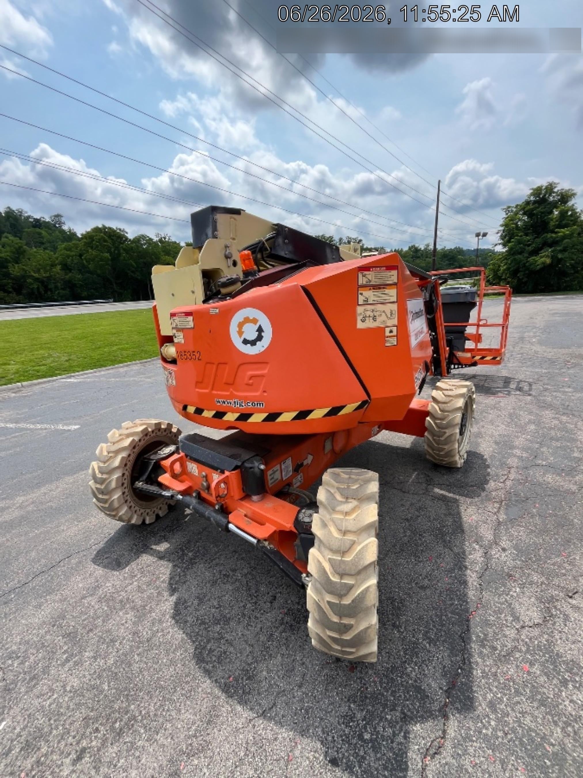 2021 JLG 340AJ