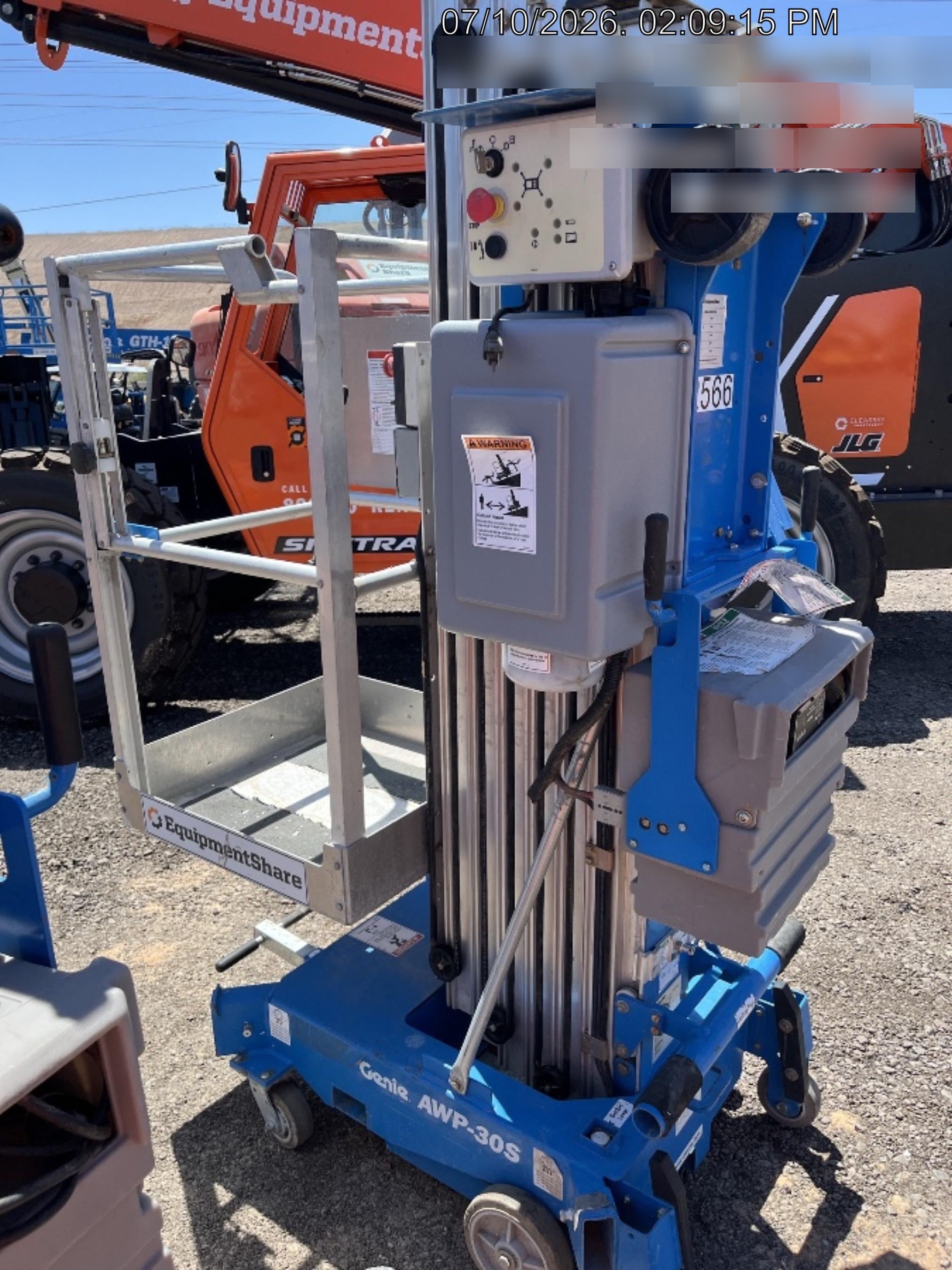 2019 GENIE AWP-30S