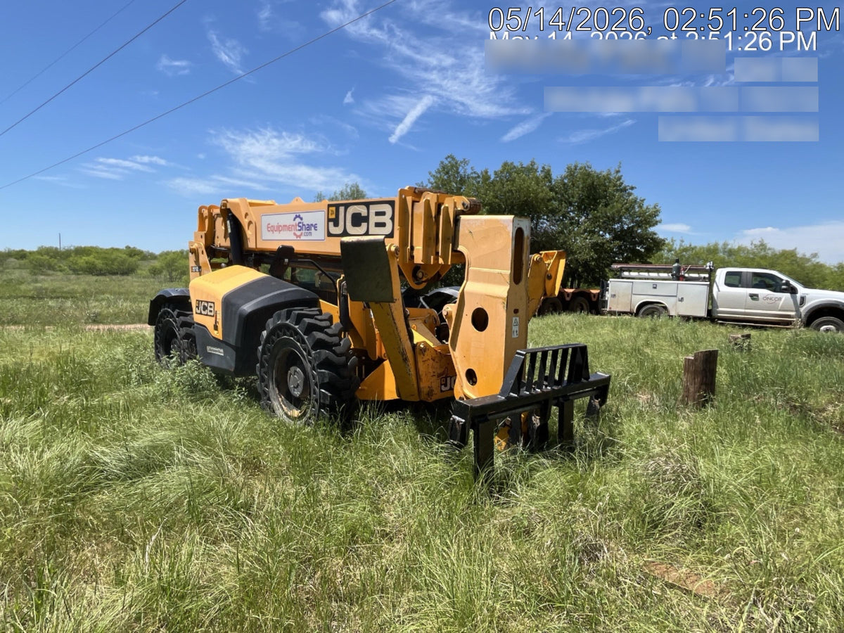2019 JCB 512-56 109 HP w/Open ROPS, Beacon, Aux Hydraulics, Worklights, Solid Tires 60" Carriage/Forks