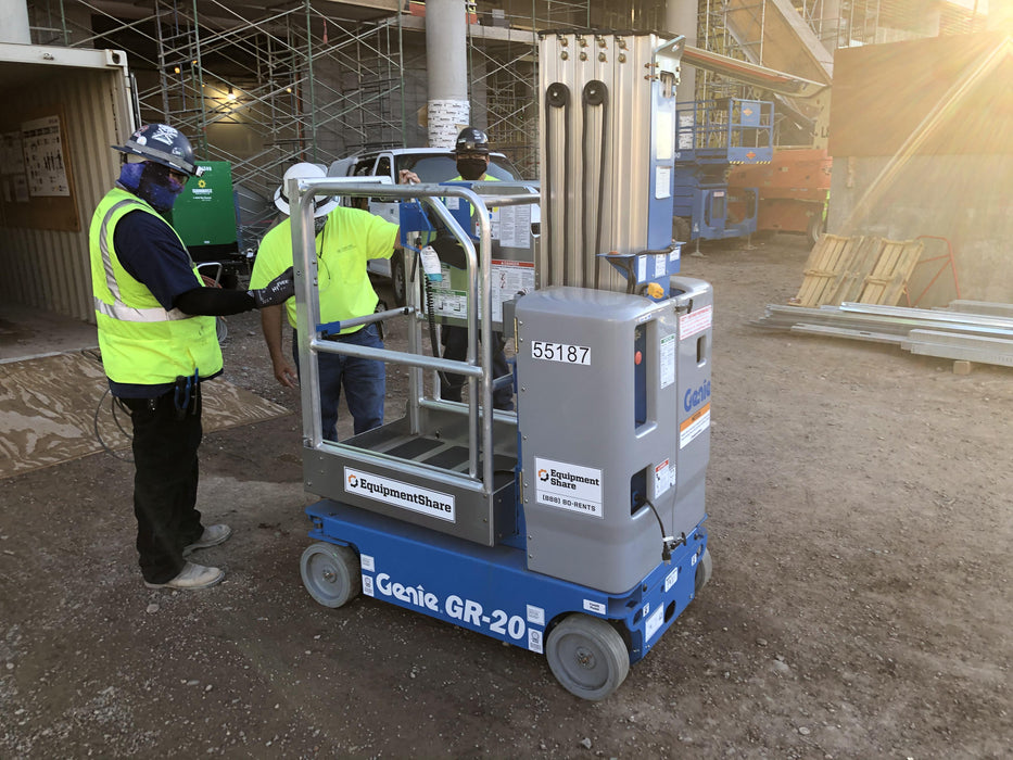 2019 GENIE GR-20