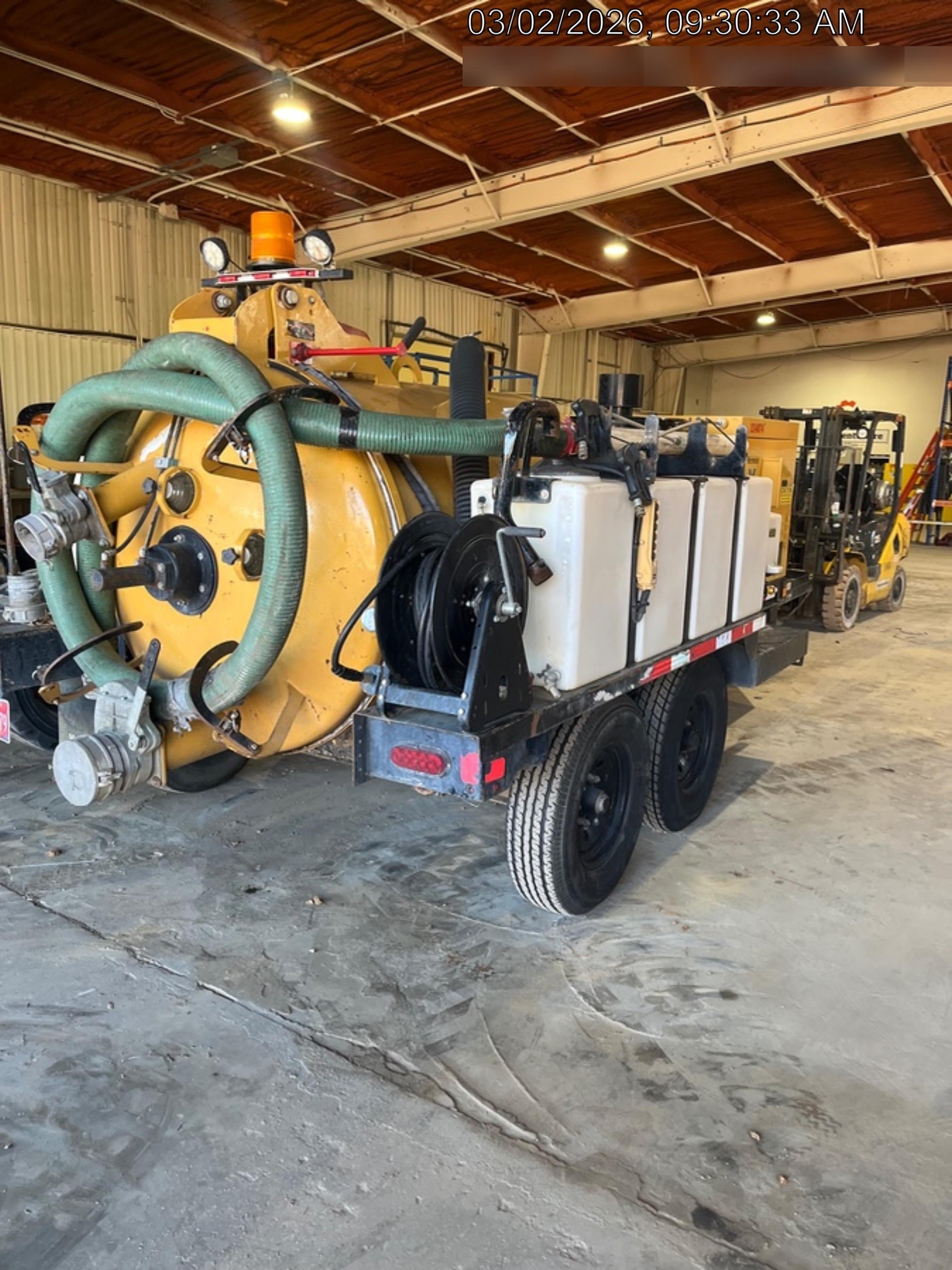 2022 VAC-TRON LP573XDT