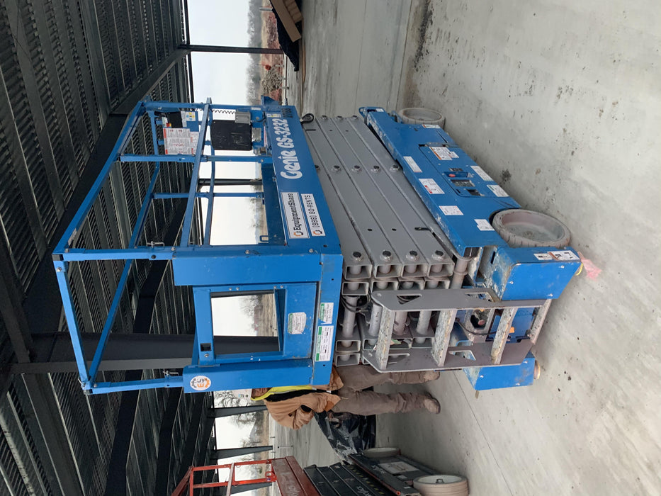 2016 GENIE GS-3232