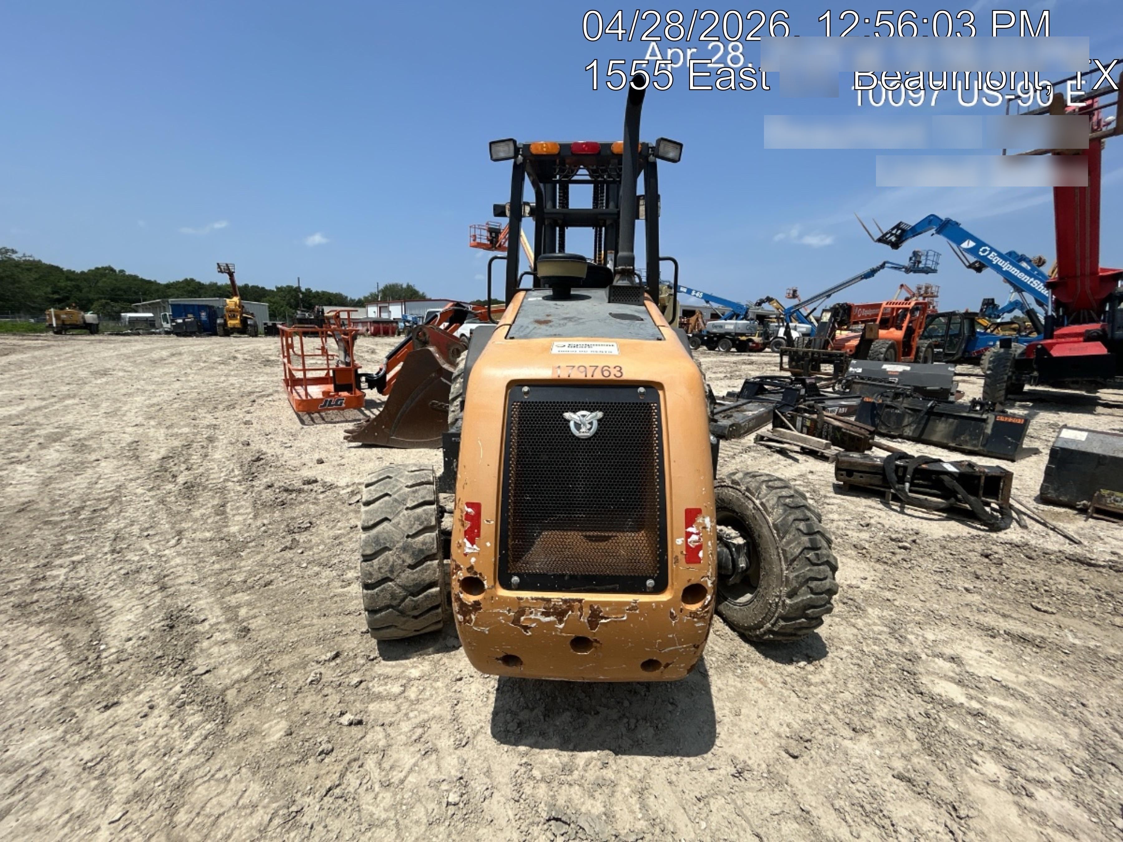 2021 CASE 588H