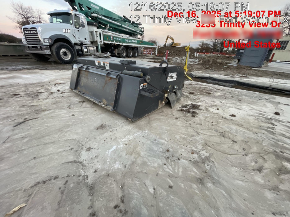 2022 PALADIN Sweepster SB72