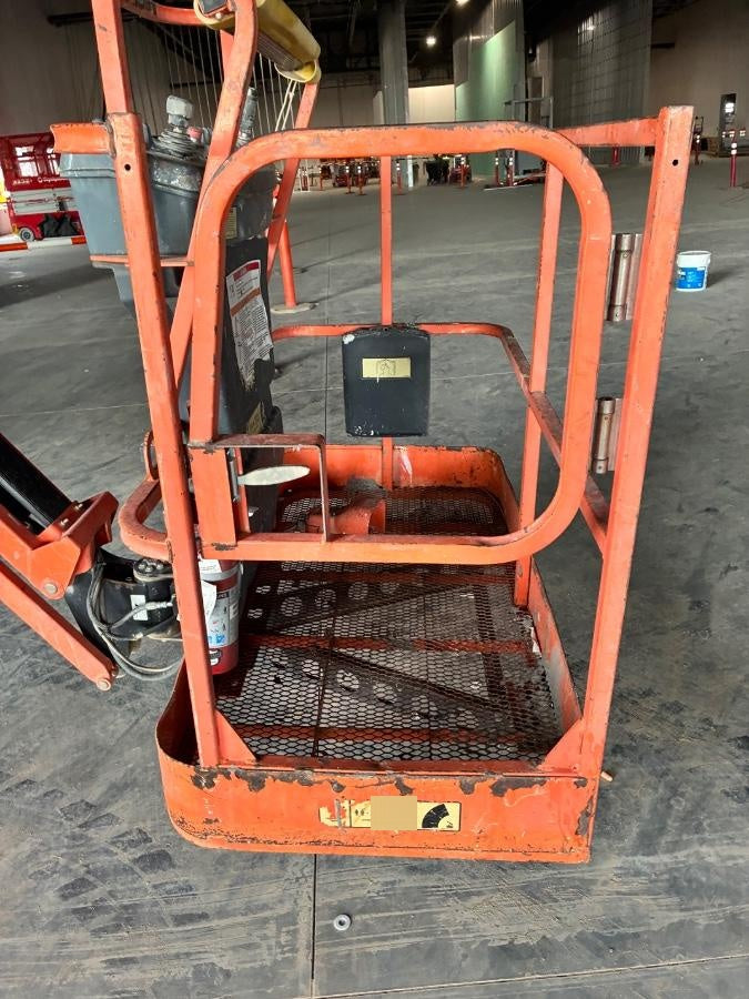 2019 JLG E450AJ