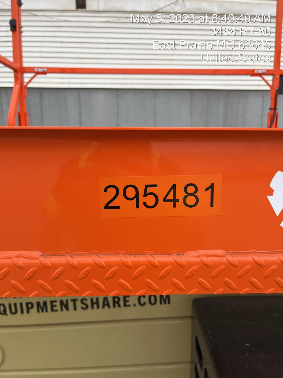 2023 JLG RT4069