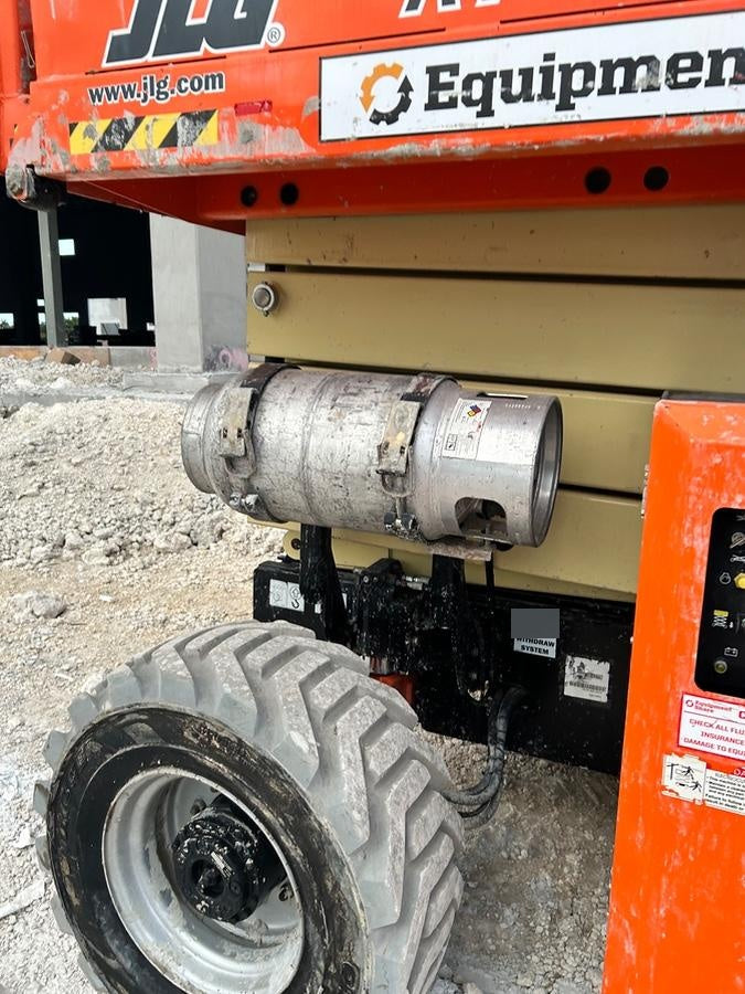 2022 JLG 4394RT