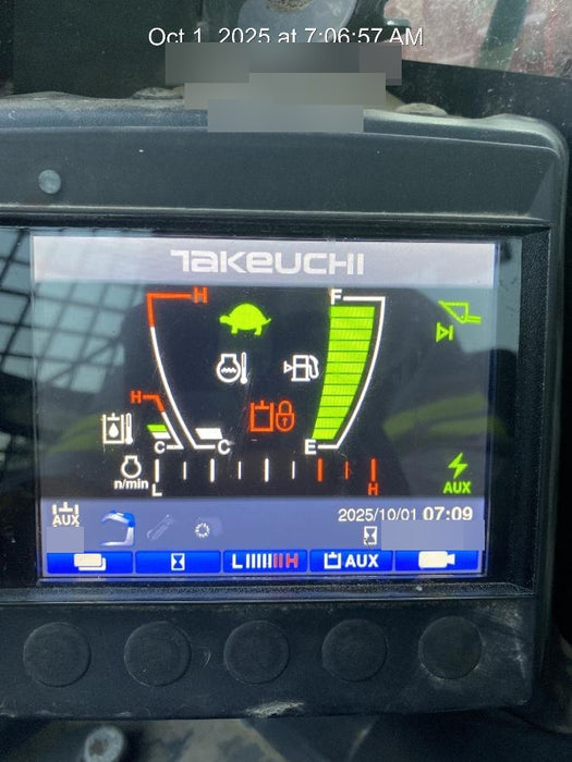 2023 TAKEUCHI TL10V2-CR