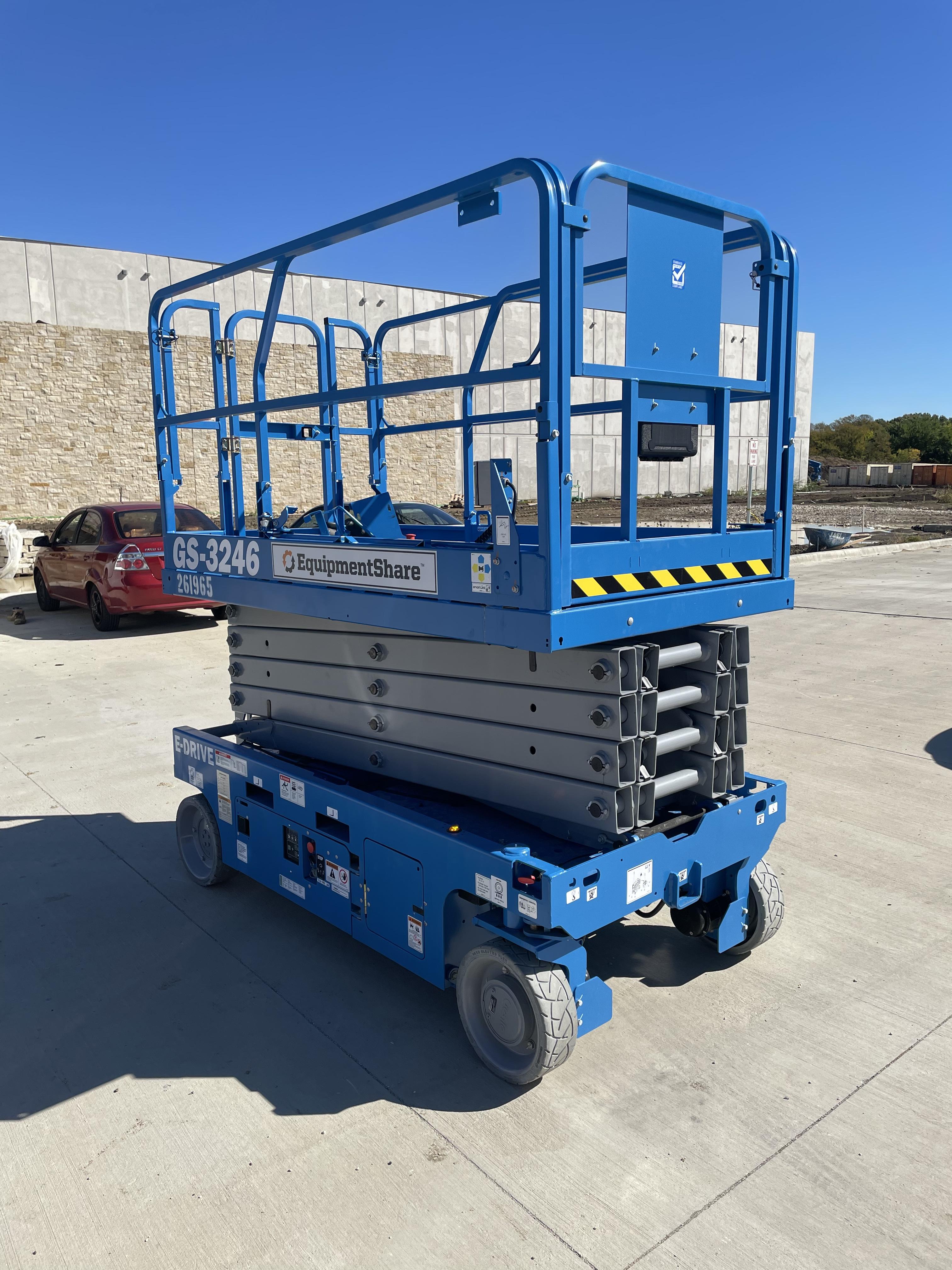 2022 GENIE GS-3246