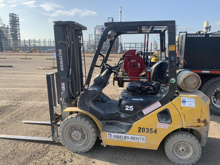 2018 KOMATSU FG25HT-16