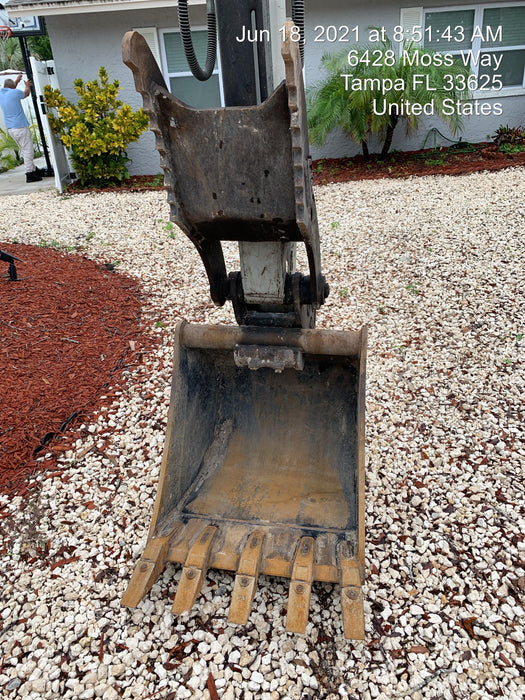 2020 Takeuchi TB235-2R Canopy, Rubber Tracks, Manual TAG QC