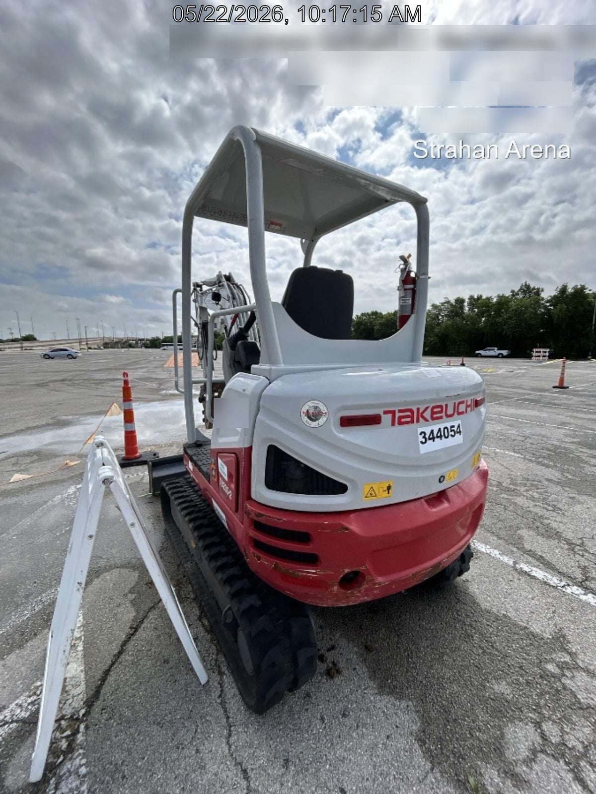 2023 TAKEUCHI TB235-2R