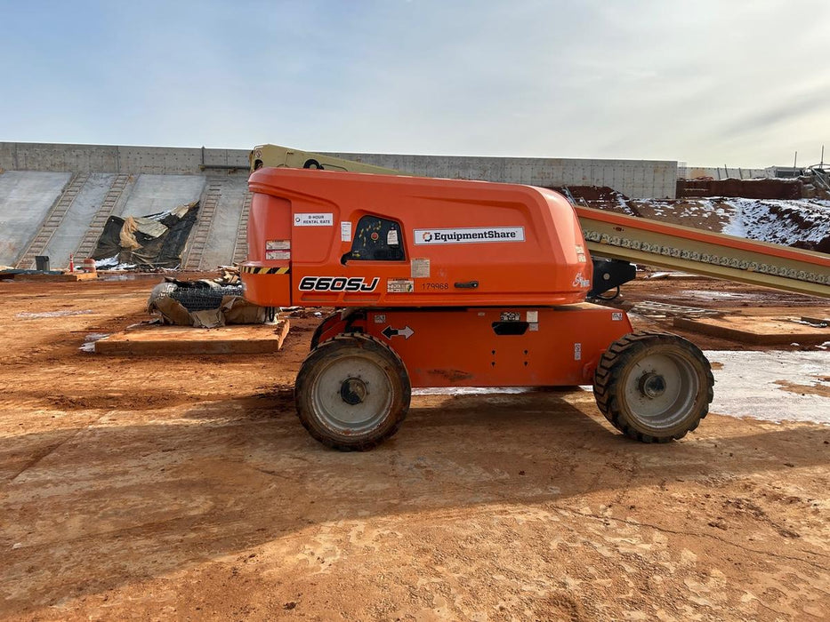 2021 JLG 660SJ
