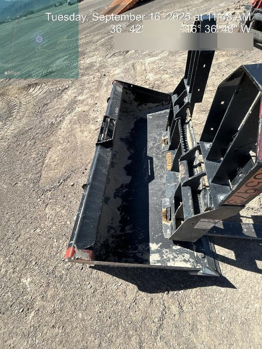 2021 TAKEUCHI 48" Pallet Forks - Takeuchi