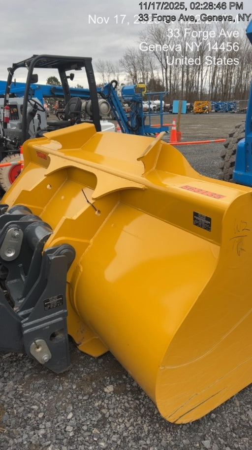 2025 JOHN DEERE 2.75 cu yd Wheel Loader Bucket - John Deere