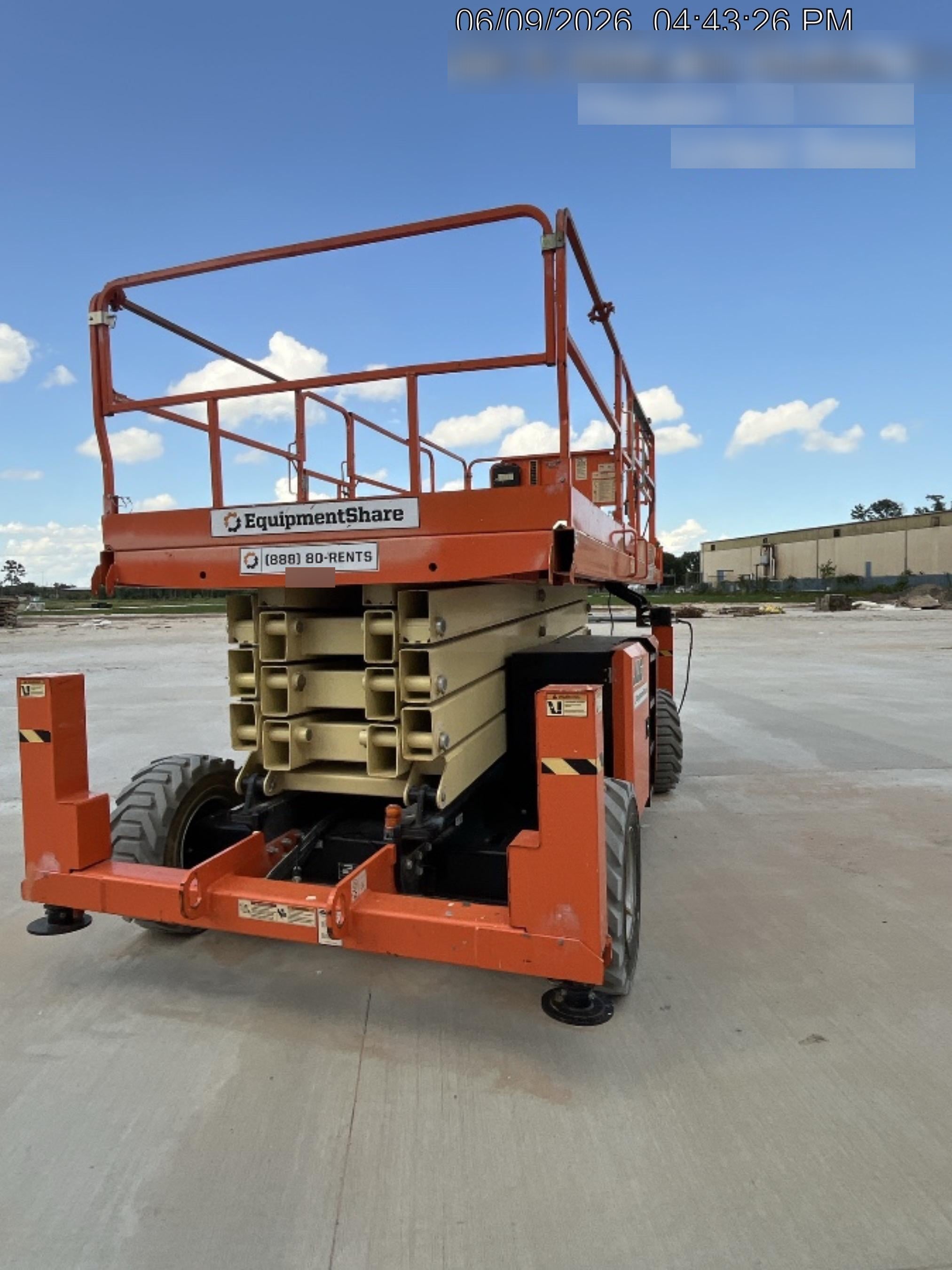 2020 JLG 430LRT