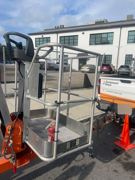 2022 JLG T500J