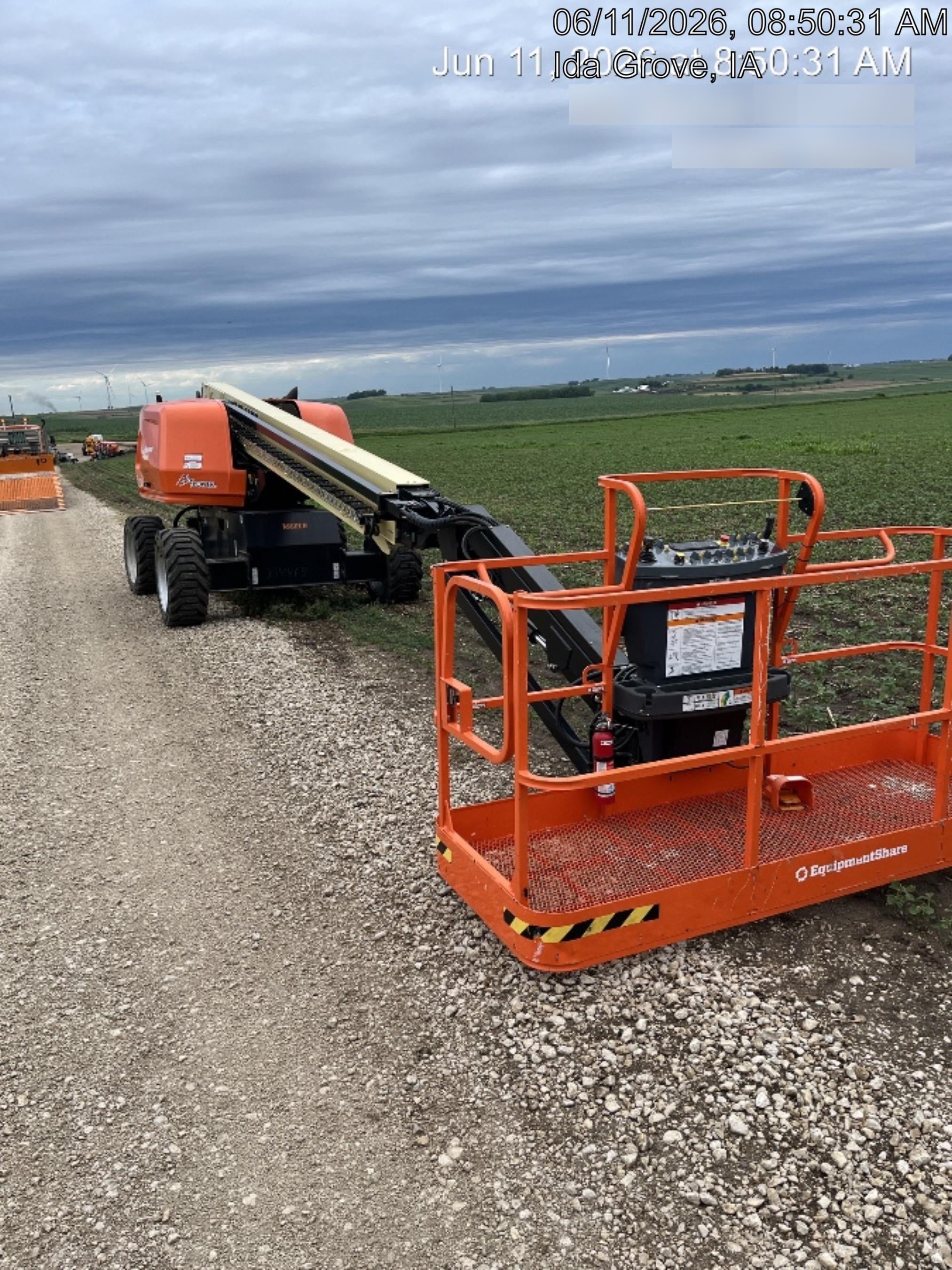 2025 JLG 660SJ