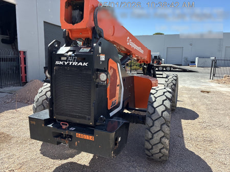2024 SKYTRAK 8042