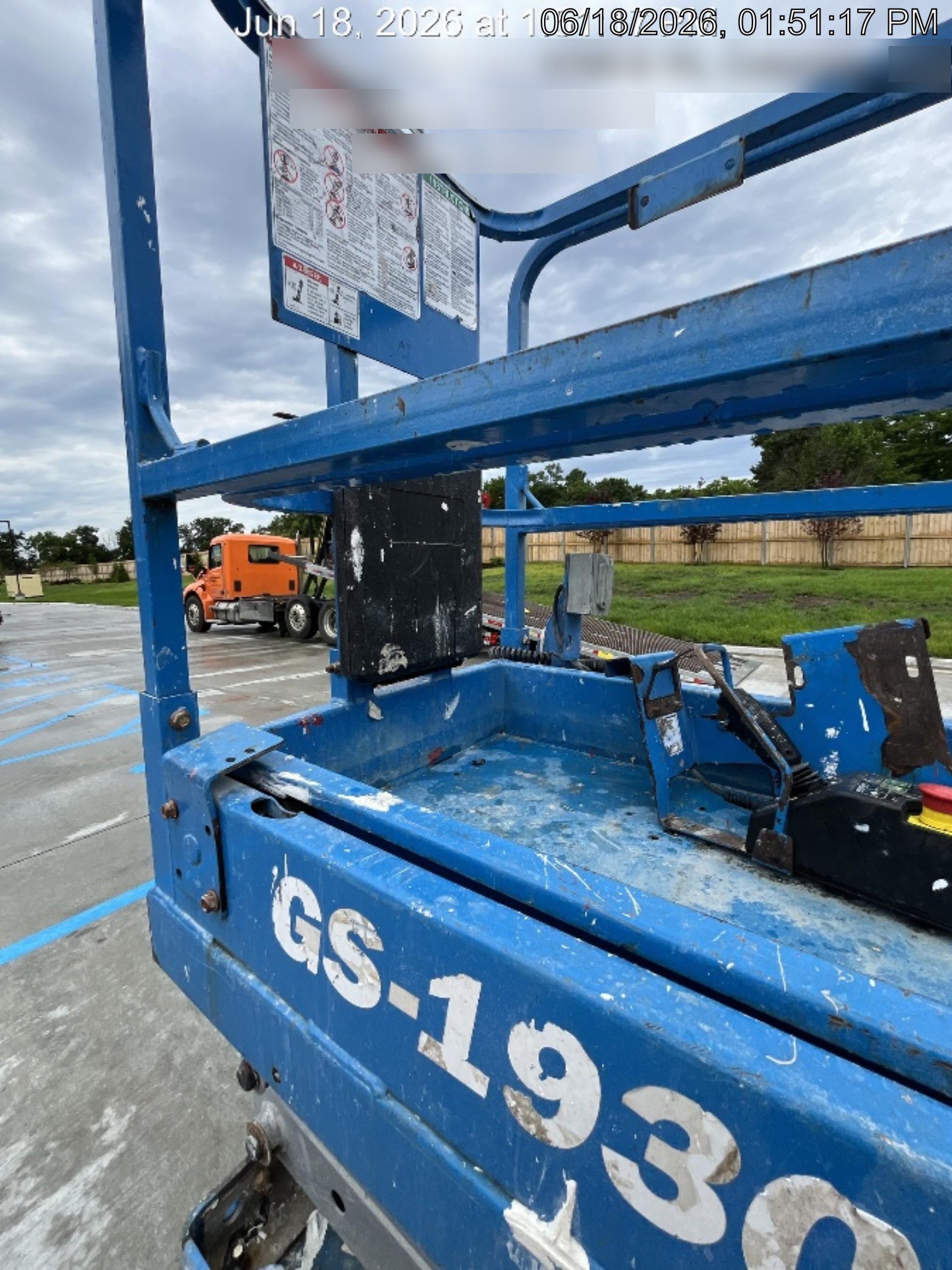 2019 Genie GS-1930 Fixed rails with chain Entry