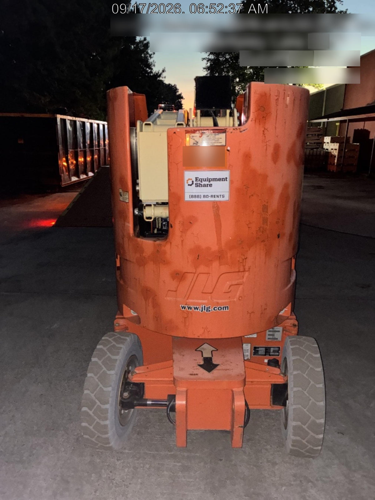 2019 JLG E300AJP