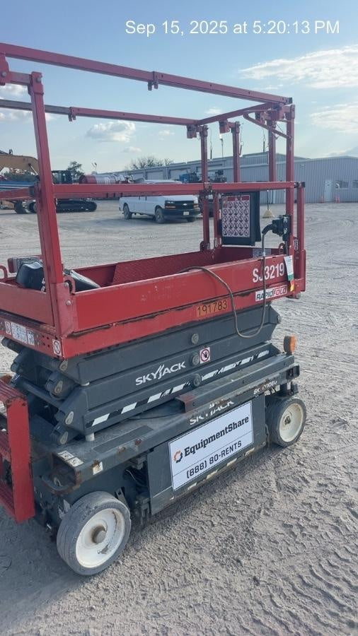 2021 SKYJACK SJ3219