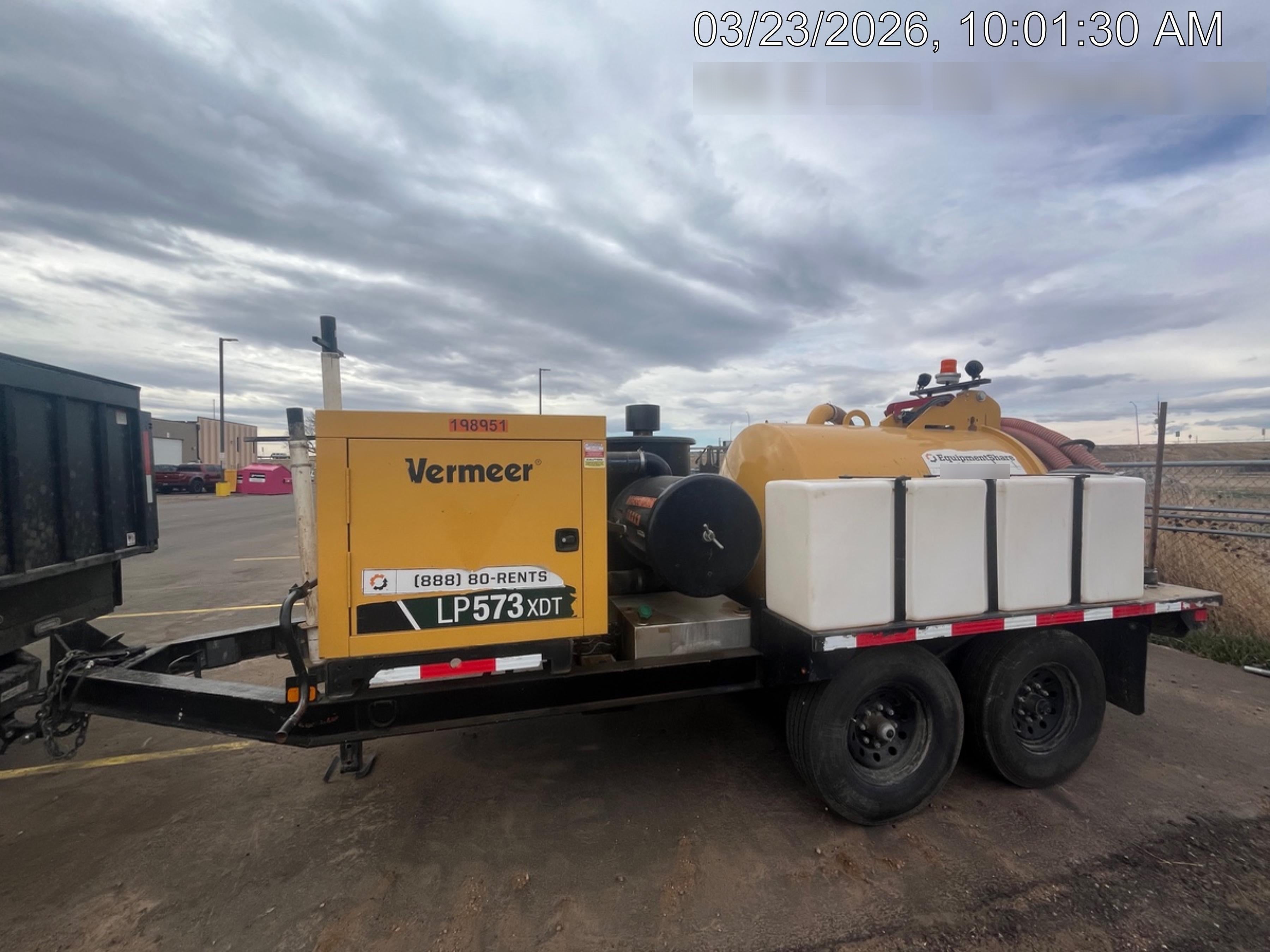 2022 VAC-TRON LP573XDT