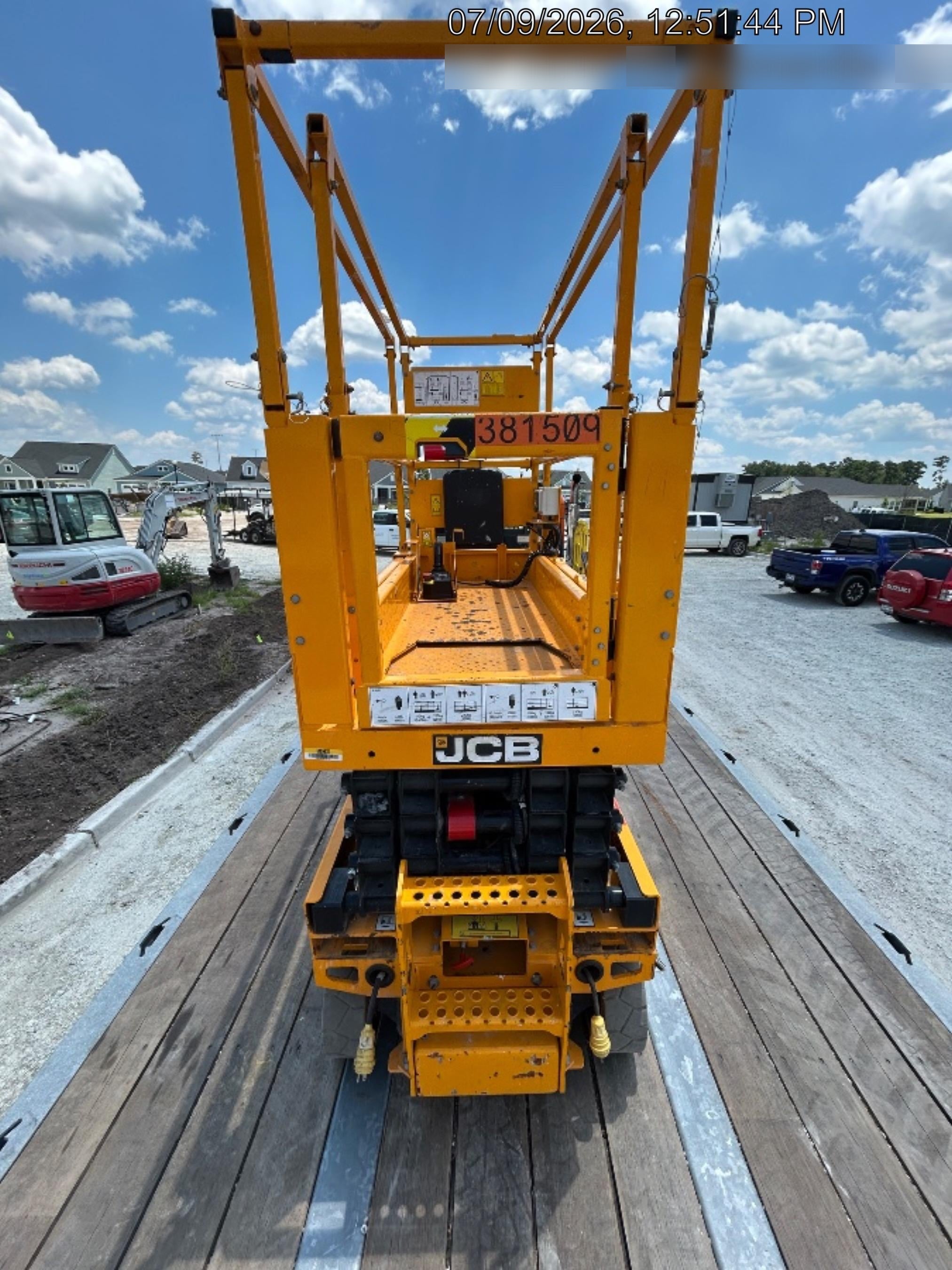 2024 JCB S1932E