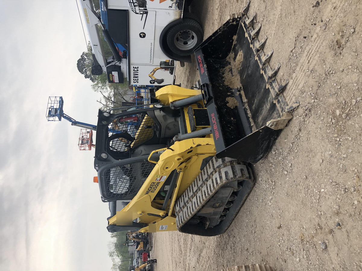 Wacker Neuson ST45 Wacker Neuson ST45 10K Tracked Skid Loader, Canopy, ISO, Bucket Leveling, 84" Bucket w/ Smooth bolt on edge