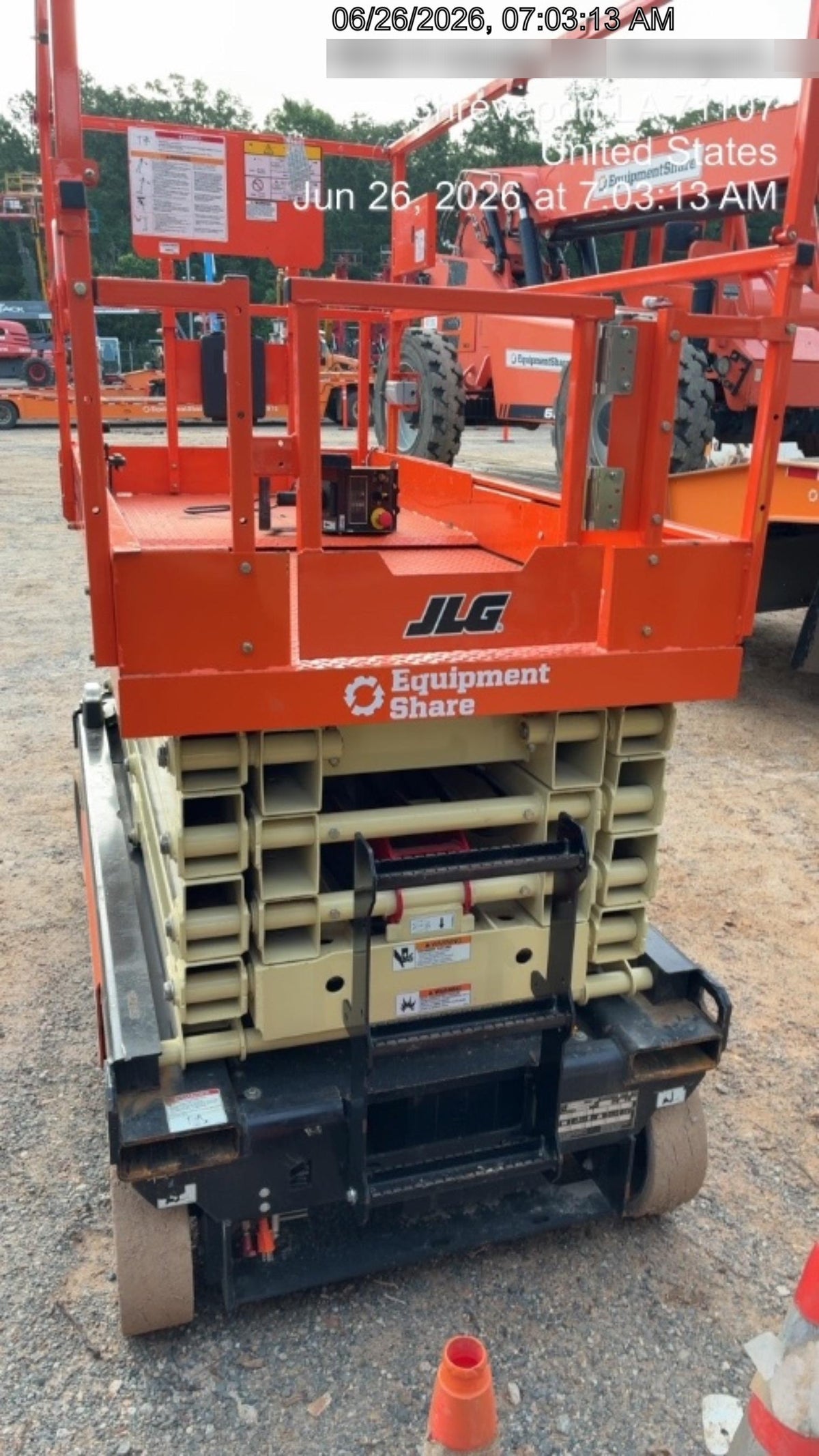 2025 JLG ES3246