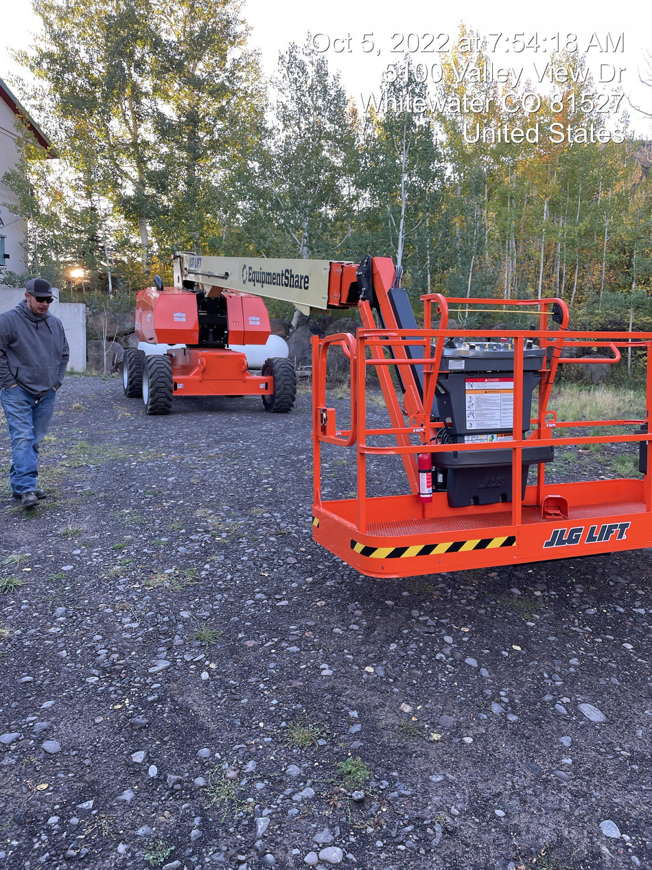 2022 JLG 860SJ