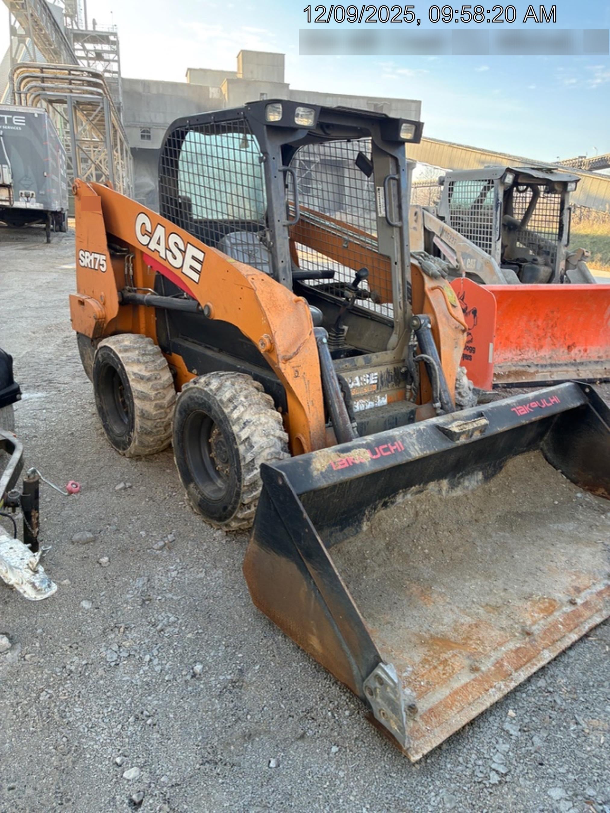 2019 CASE SR175