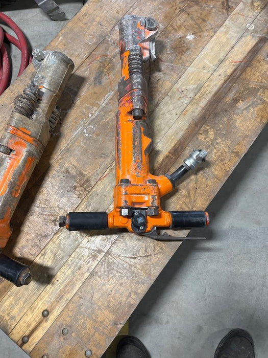 2023 MICHIGAN PNEUMATIC ES-TPB60-118-TRACKER