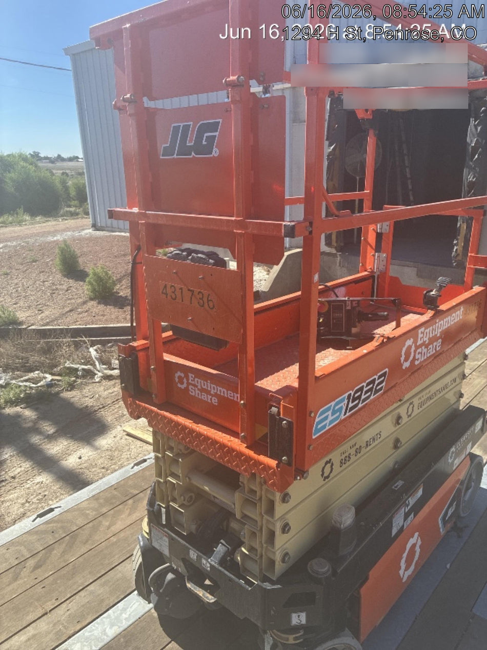 2024 JLG ES1932
