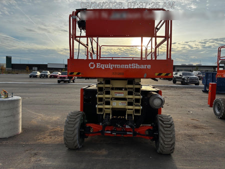 2023 JLG RT4394