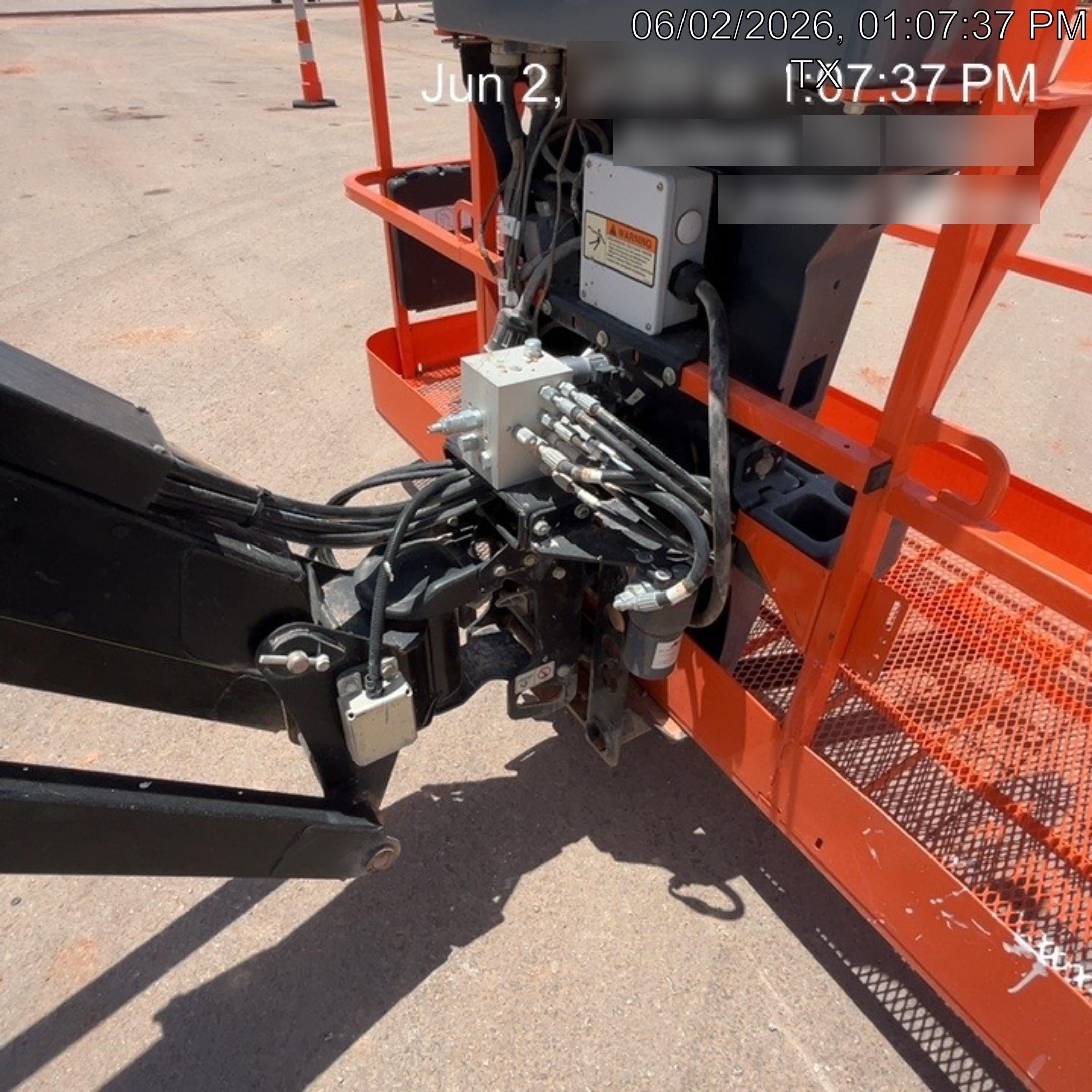 2023 JLG 860SJ