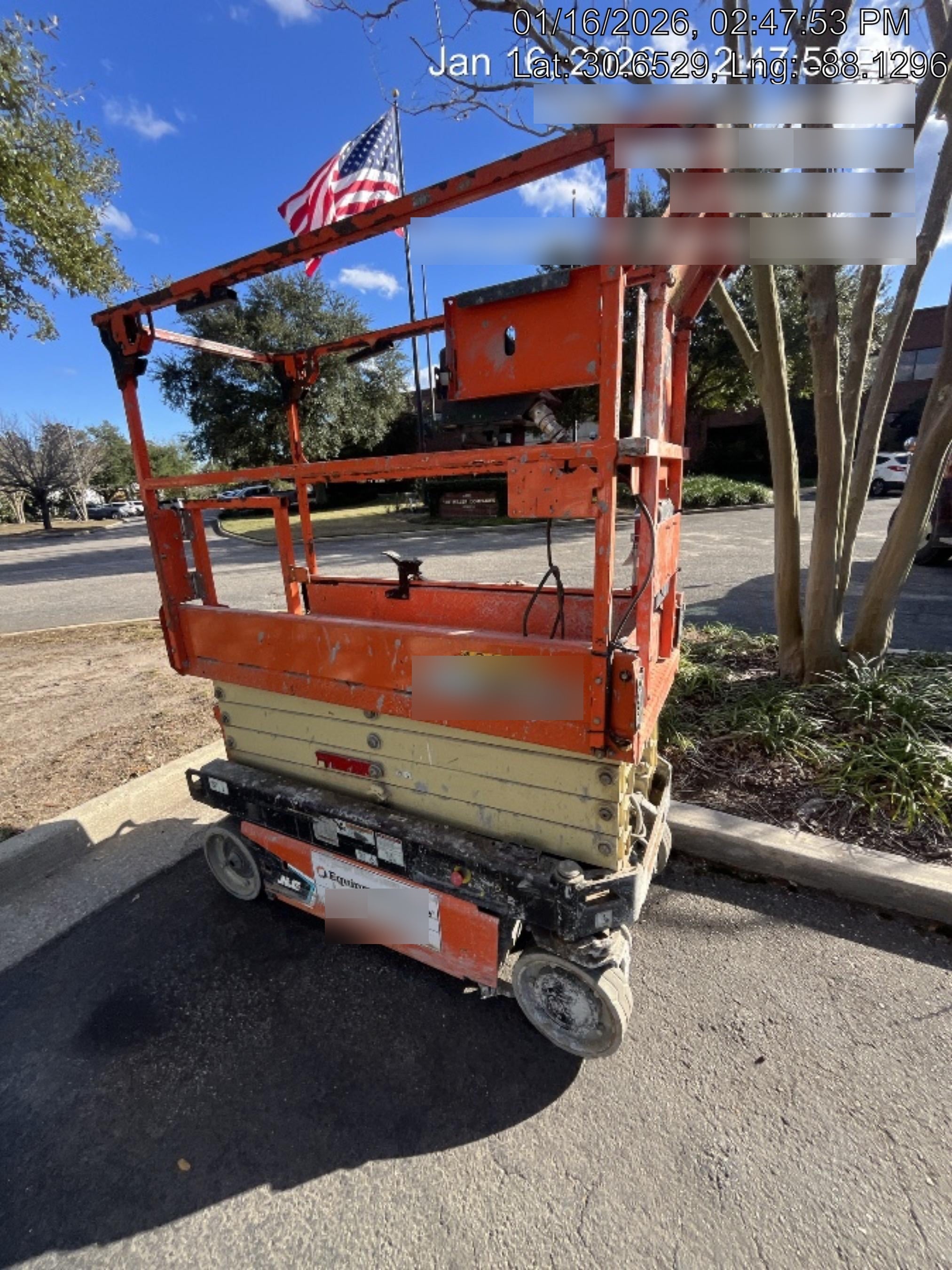 2021 JLG ES1932