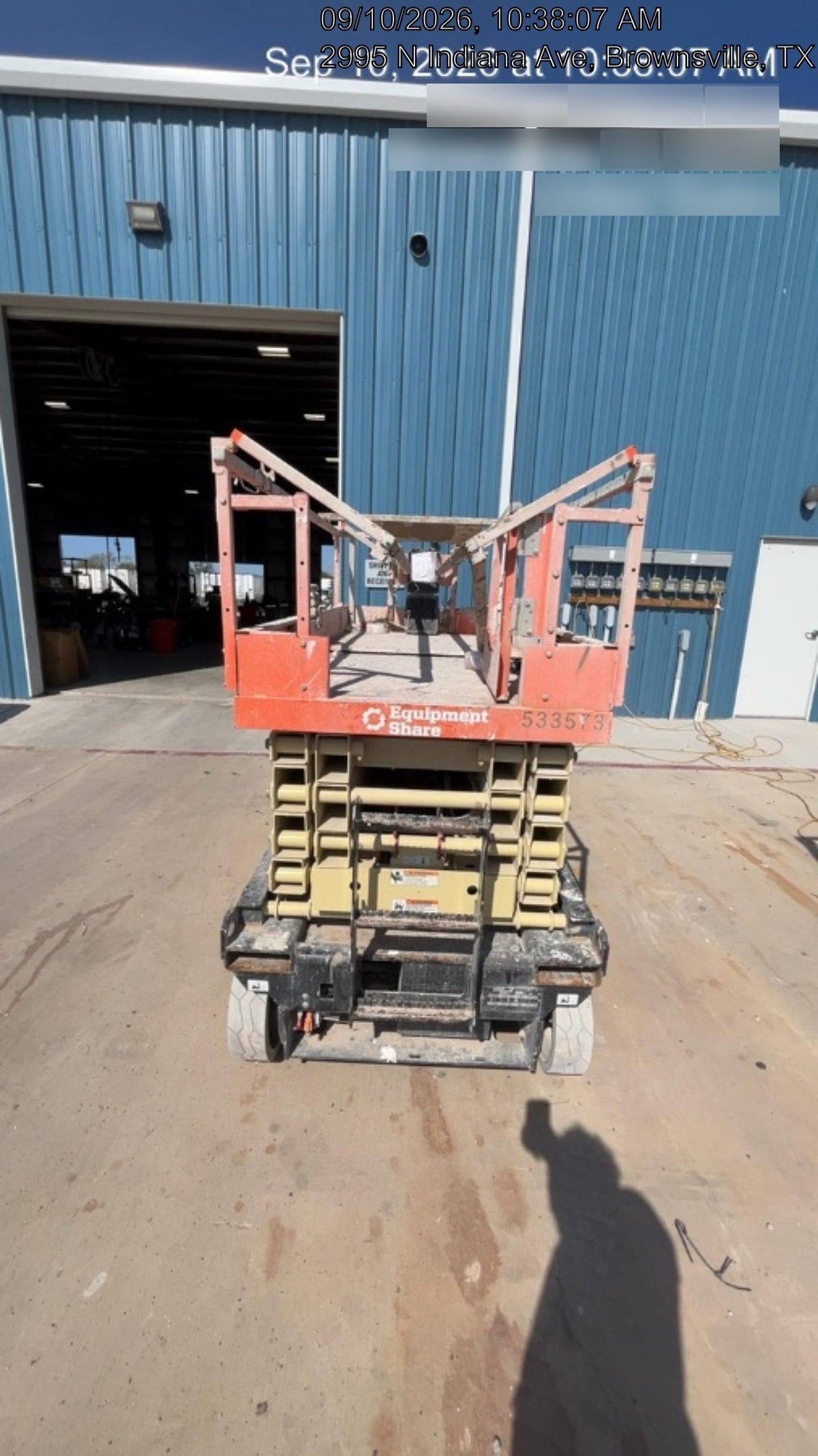 2025 JLG ES3246
