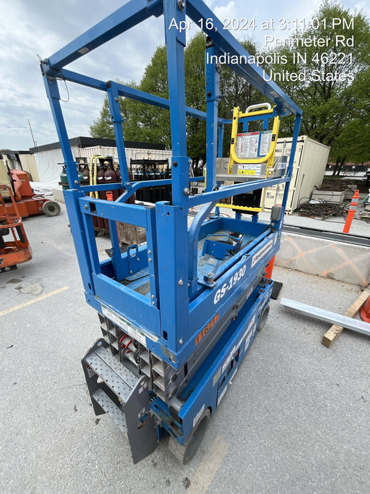 2020 Genie GS-1930 Solid Non Marking Tires, Beacon, Folding rails with half height swing gate