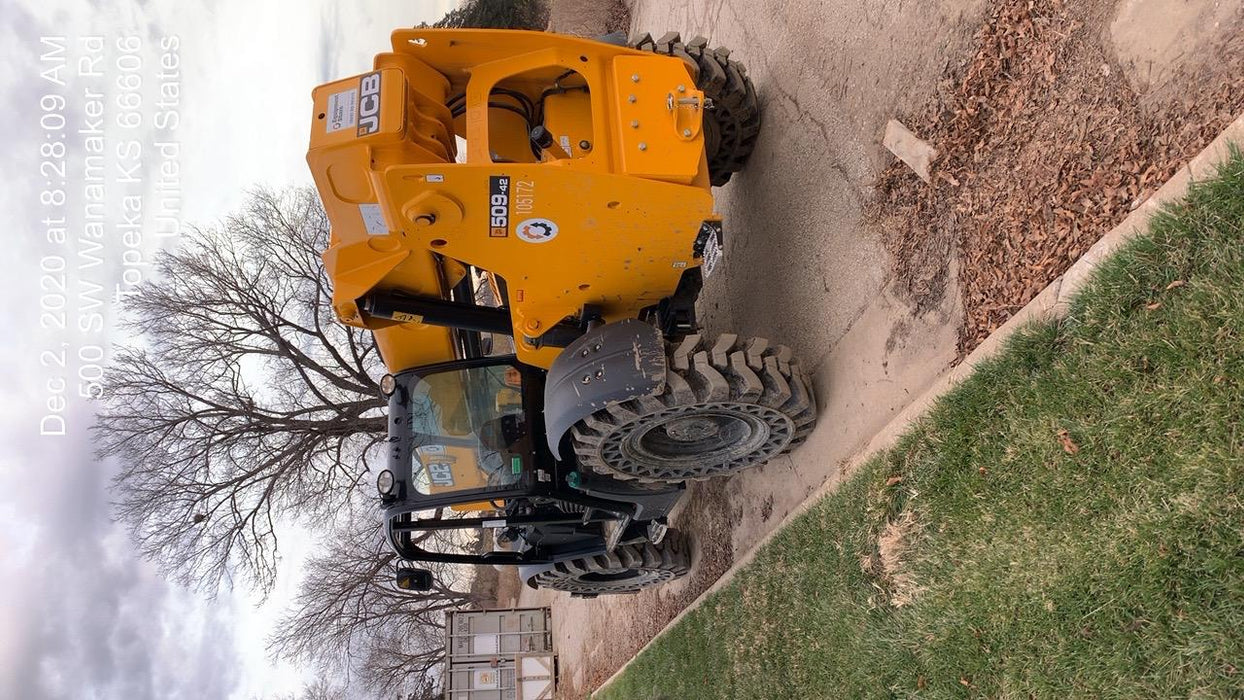 2020 JCB 509-42 Canopy, Solid Tires, Work Lights, Beacon, Aux Hydraulics, Back up Alarm, Lifting Eye, ES Decals