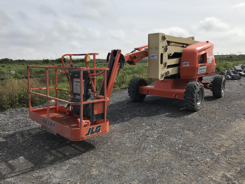 2019 JLG 450AJ