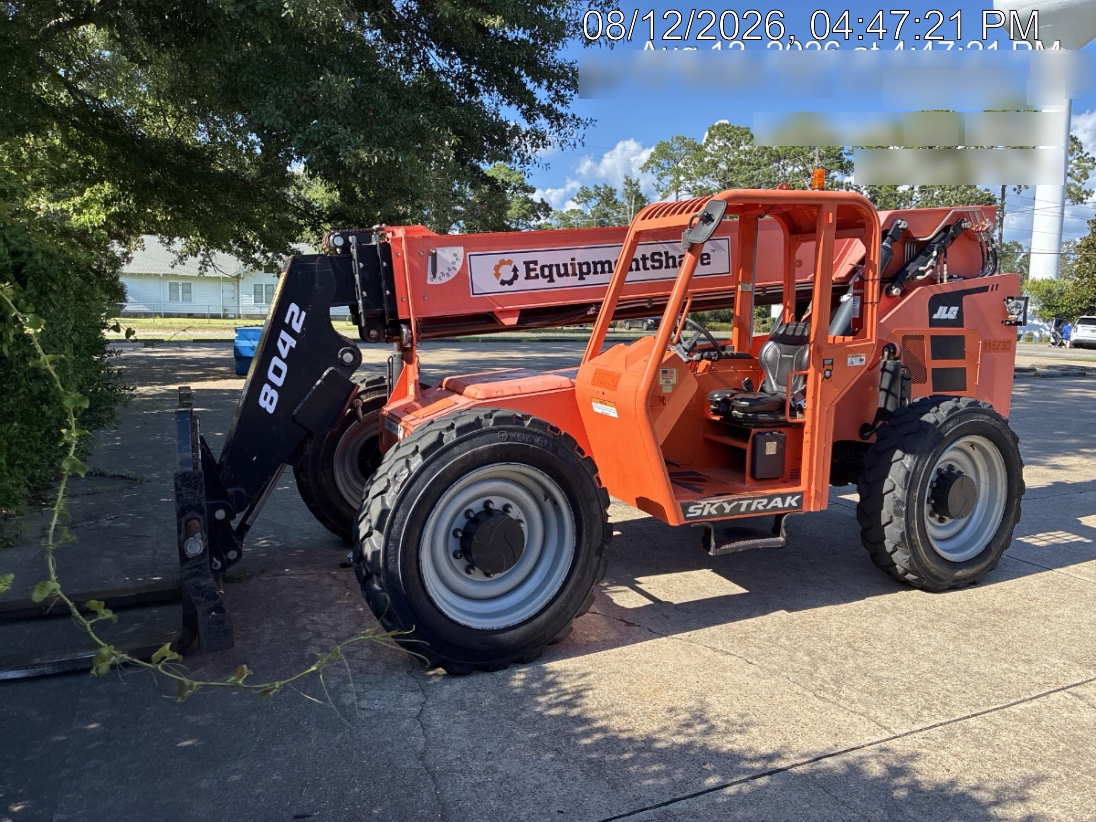 2020 Skytrak 8042 74 Hp, FF Tires, Work Lights, Beacon, Aux Hydraulics, Back up Alarm, Lifting Eye, ES Decals