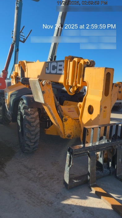 2020 JCB 510-56 Canopy, 74 HP, Solid Tires, STD Worklight, Beacon, Aux Hydraulics, Lifting Eye, Back up Alarm w/66" Carriage/60" Forks