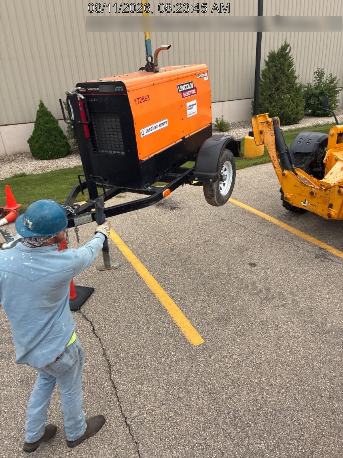 2021 Lincoln Electric Vantage 322 Vantage 322 Ready Pak 3 w/ Decals, ORANGE (includes trailer, cable rack, fender light kit) NO Telematics