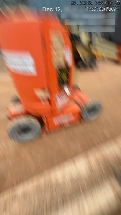 2019 JLG E300AJP