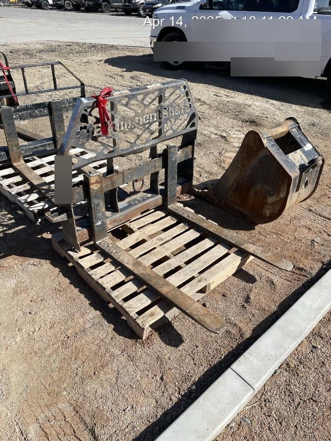 2022 PALADIN 48" Pallet Forks - Paladin