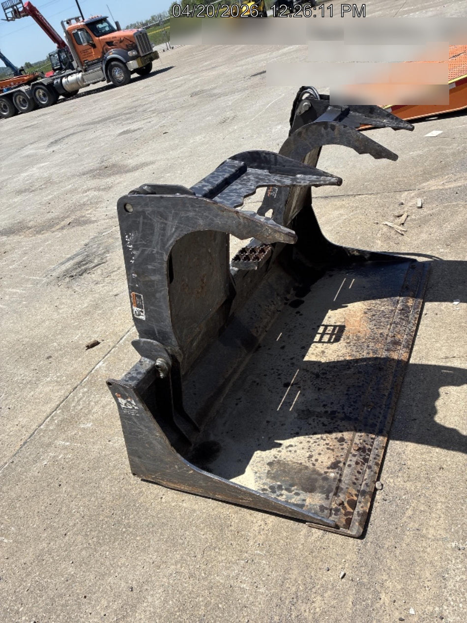 2020 PALADIN 76" Scrap Grapple Bucket - Paladin